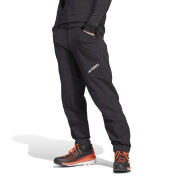 Pantaloni softshell da alpinismo adidas Terrex Techrock